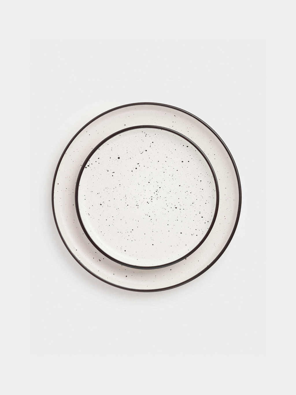 Black Rim Stoneware Dining Set