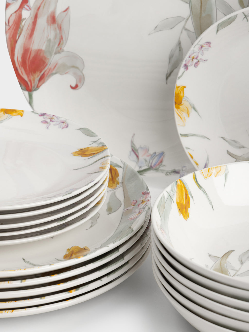 Soft Blossom Porcelain Dining Set