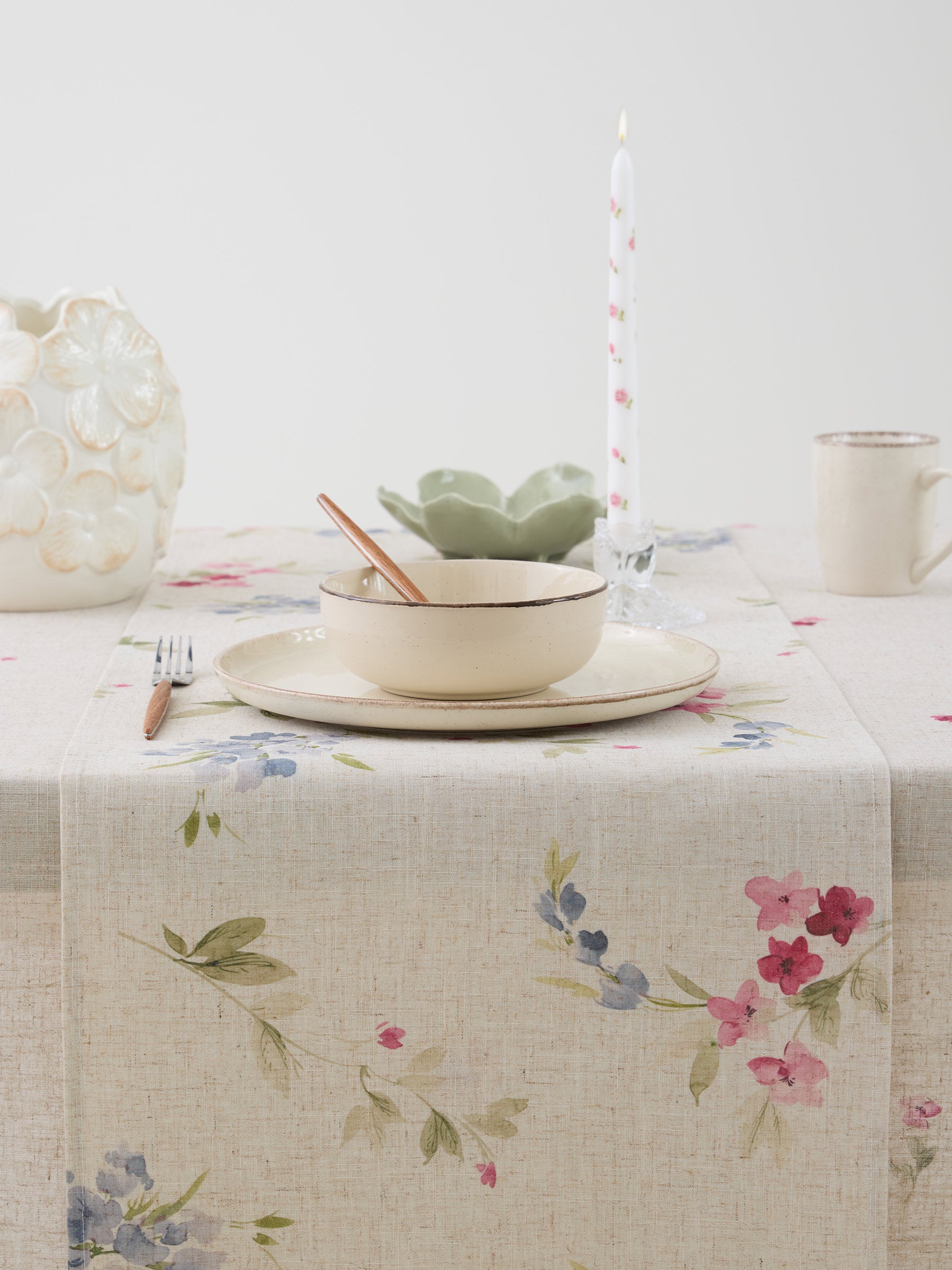 Bloom Garden Table Runner